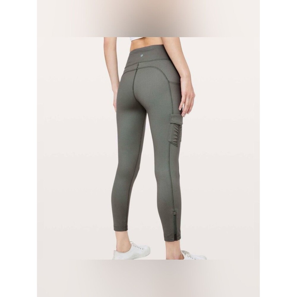 Lululemon Scenic Route Grey Sage Multi Pocket Athletic 7/8 Leggings Women Size 4